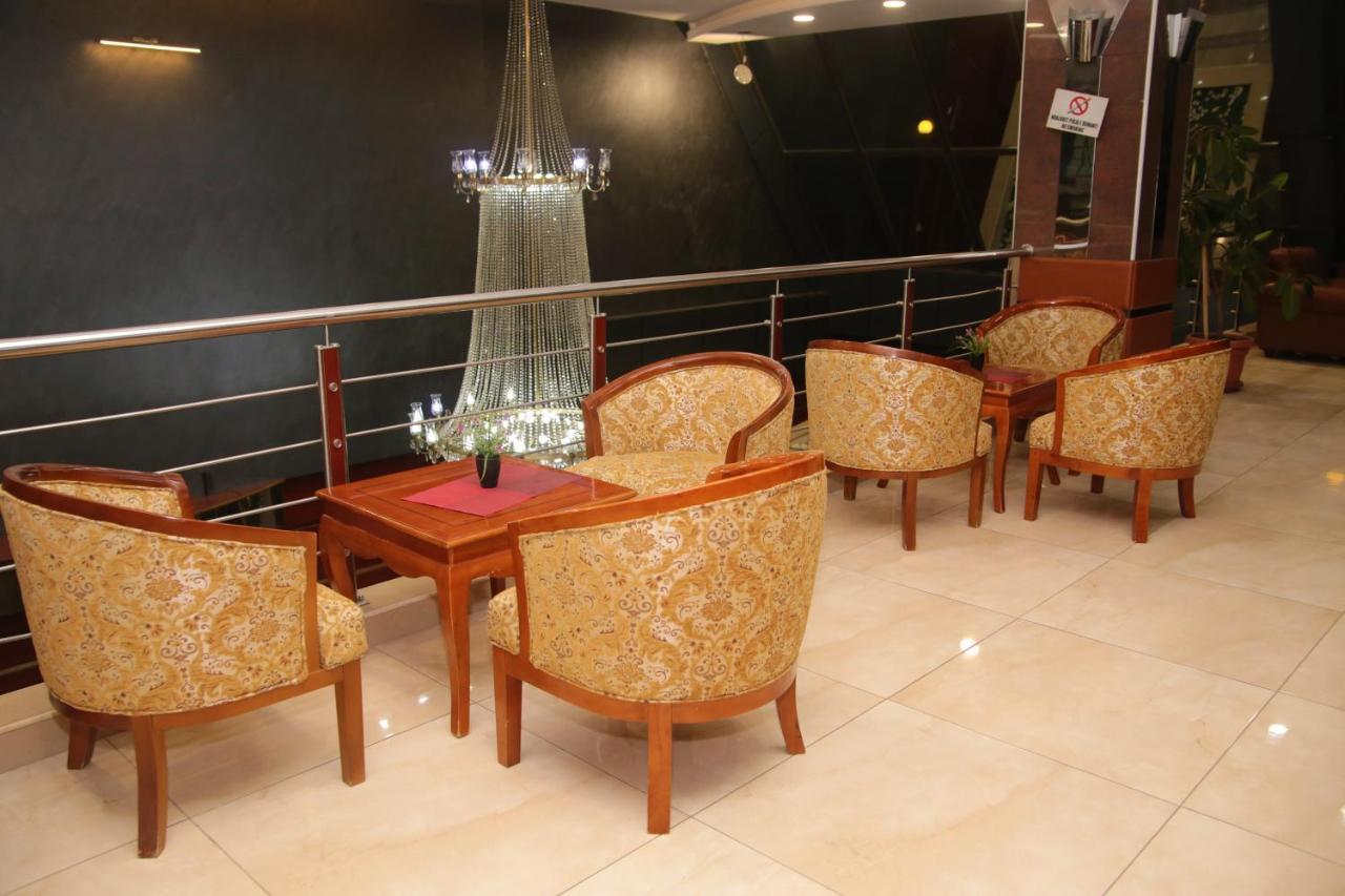 Hotel Pashtriku Gjakova Екстериор снимка