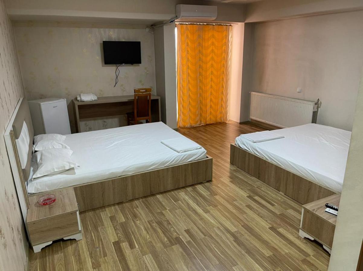 Hotel Pashtriku Gjakova Екстериор снимка