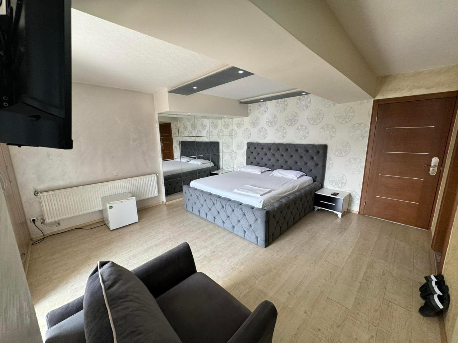 Hotel Pashtriku Gjakova Екстериор снимка