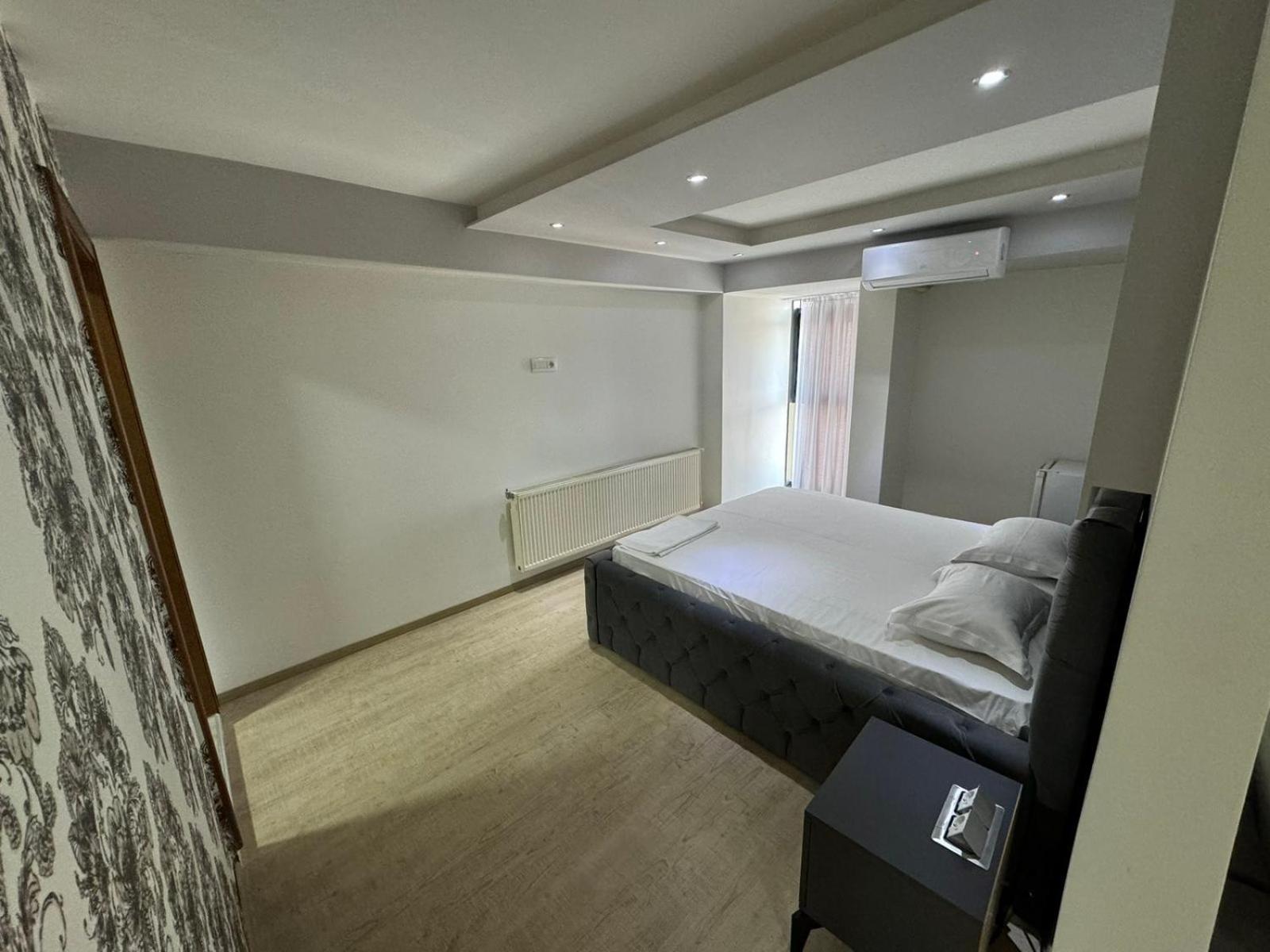 Hotel Pashtriku Gjakova Екстериор снимка