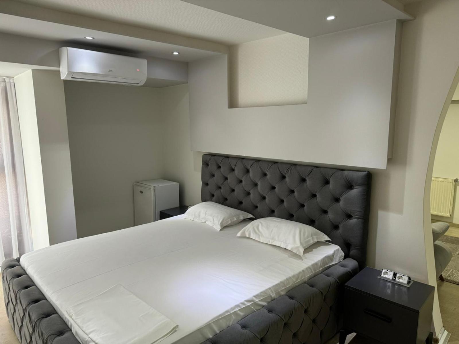 Hotel Pashtriku Gjakova Екстериор снимка