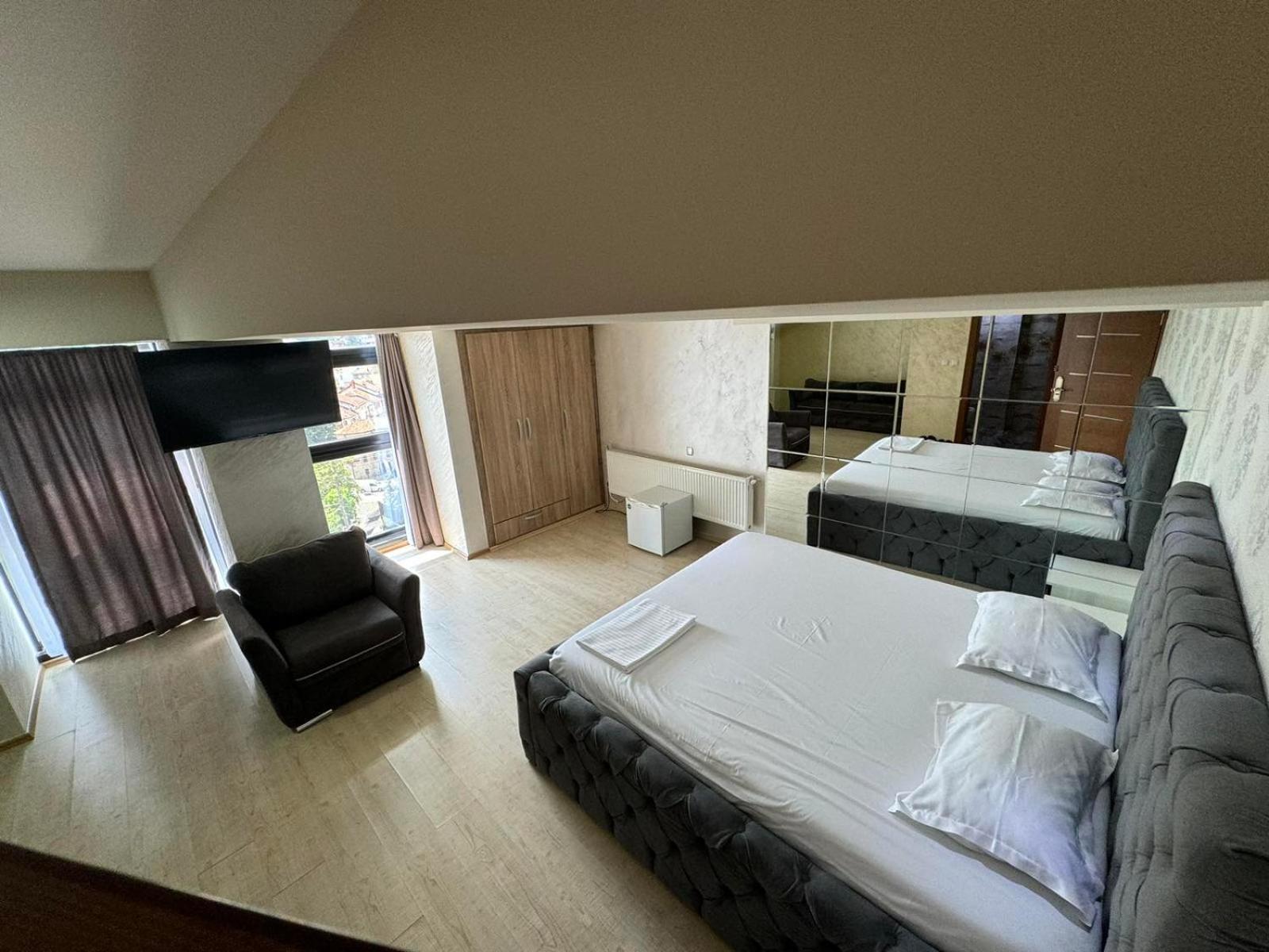 Hotel Pashtriku Gjakova Екстериор снимка